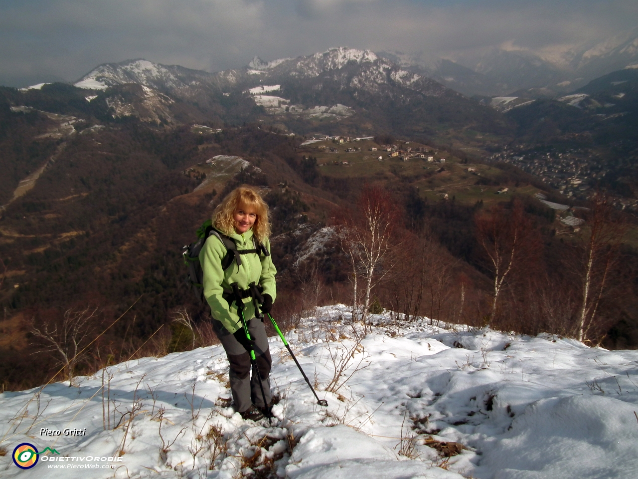 24 vista verso Serina e i monti del MAGA.JPG